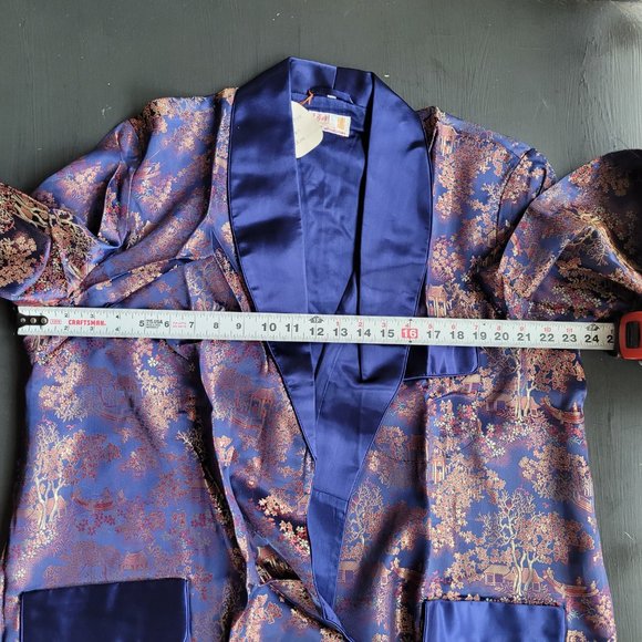NWT Longevity Asian embroidered blue robe, size 48 XL - Picture 9 of 14